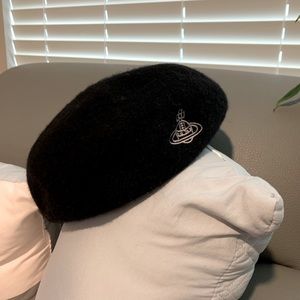 Vivienne Westwood Beret Orb Logo Black